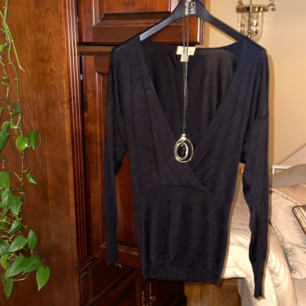 LOFT sweater, V-neck wrap style, Sz L.  Necklace included - 2 items  - one price